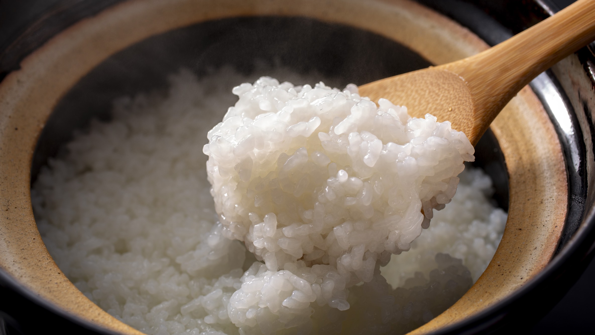 【コシヒカリ】大吉の朝食の主役は「ご飯」。粒の立った甘い自家製コシヒカリ米の美味しさに舌鼓！