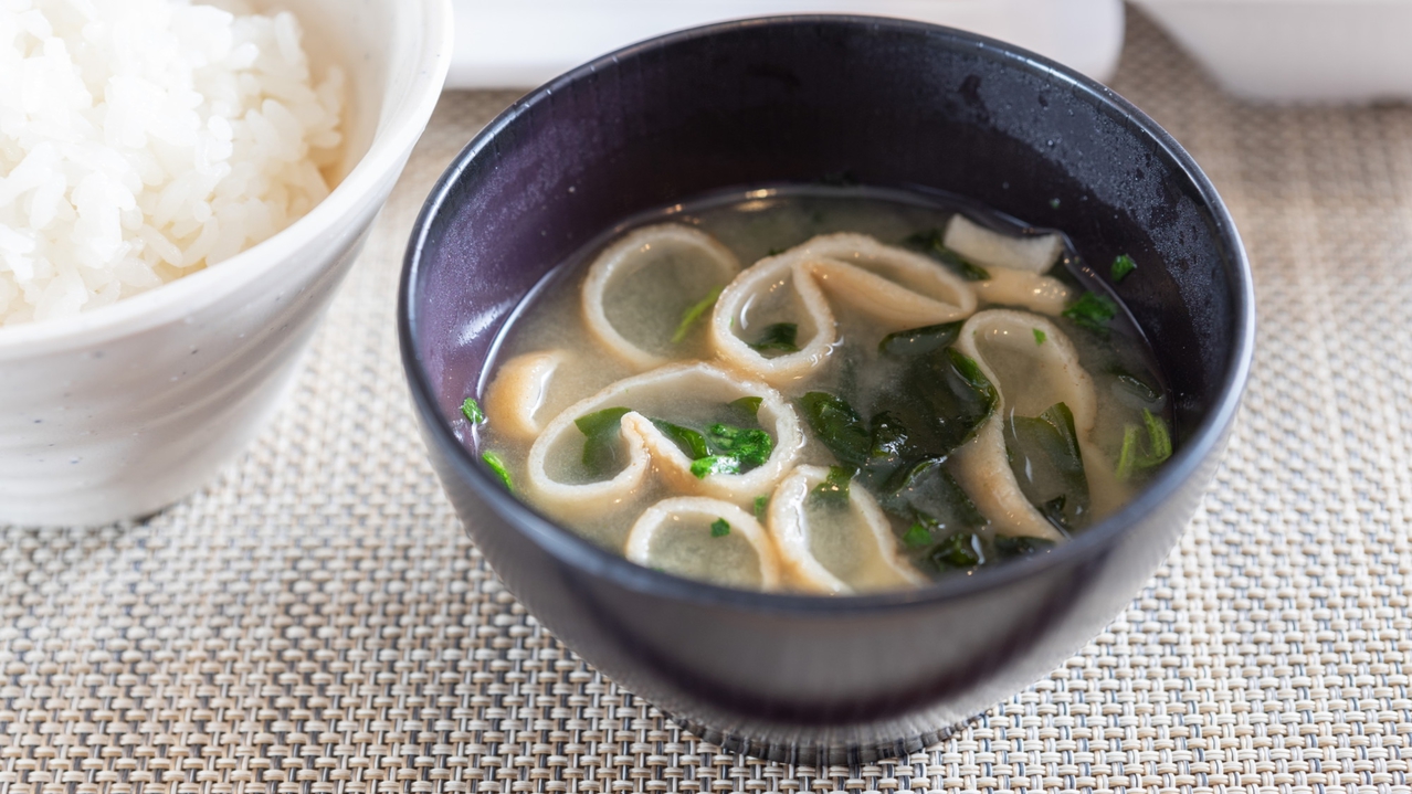 有機大豆・有機米を使用したお味噌汁でほっと一息♪