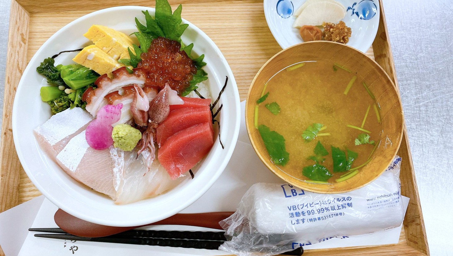 【海鮮丼（軽食）】