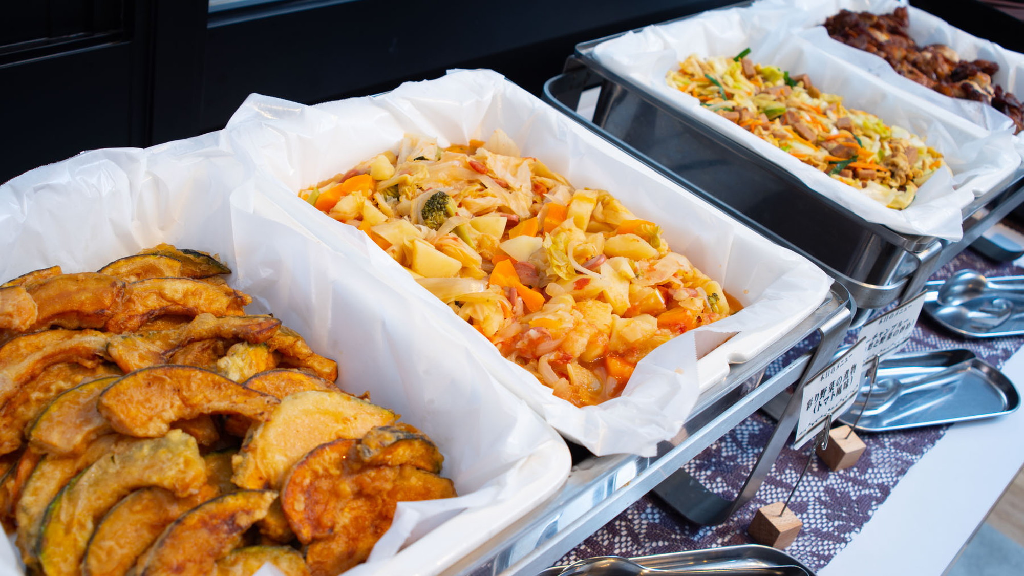 温かいお料理を提供いたします