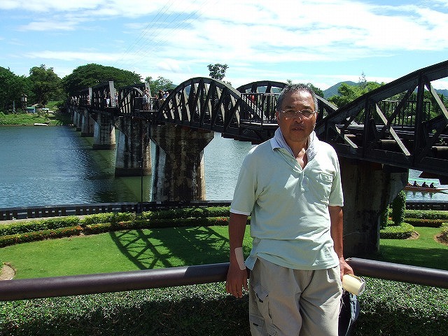 オアーナー紹介１タイ北部にあるクワイ川にかかる鉄橋を見に行った時の写真