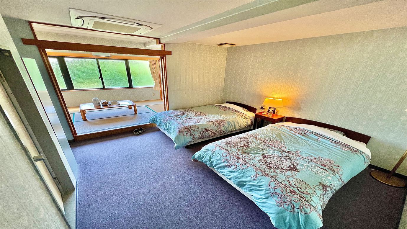 和洋室畳があるお部屋でございます。