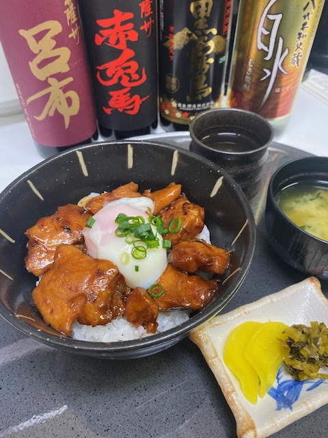 4月新メニュータレが絶品♪焼き鳥丼