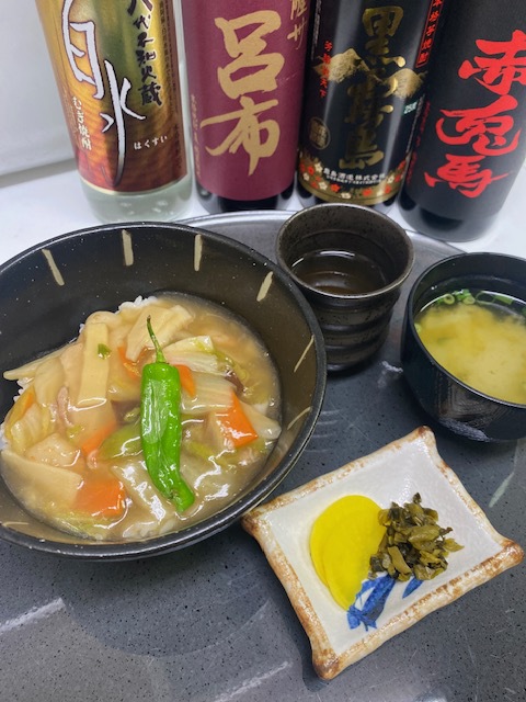 ４月新メニューあんのとろみが決め手！中華丼