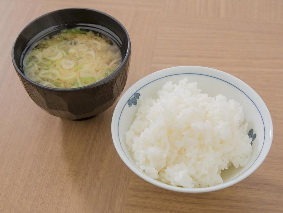 【朝食バイキング無料】秋田といえばおいしいお米!!当館では県産のあきたこまちを使用しています。