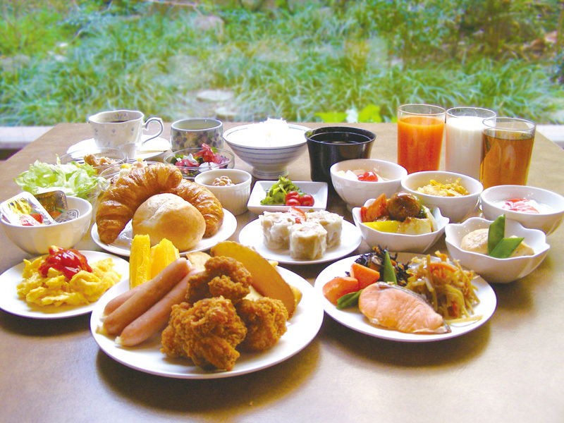 朝食バイキング