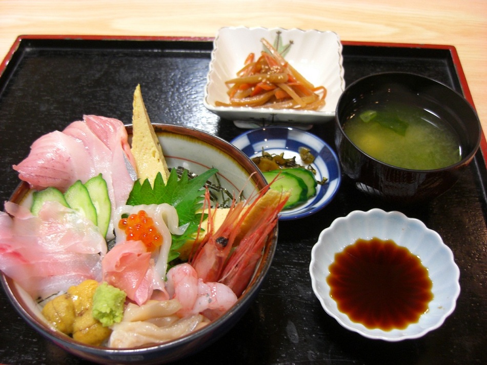 割烹しが海鮮丼
