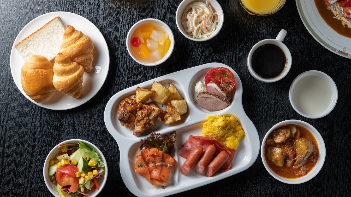 朝食ビュッフェ