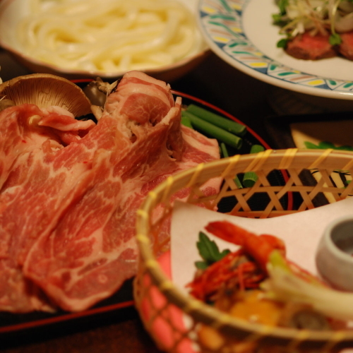 夕食榛名御膳旅館ふくぜんのスタンダードなお料理です。