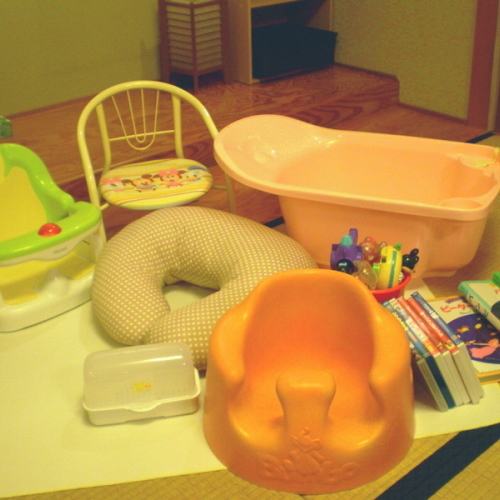 バンボや子供用イスはもちろん、ベビーバスやベビーソープなど無料貸出の赤ちゃんグッズも充実♪