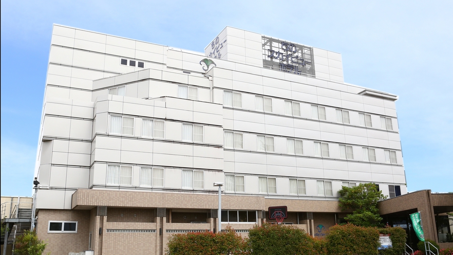【外観】当ホテルは5階建てです。JR茅野駅より徒歩10分（約700m）
