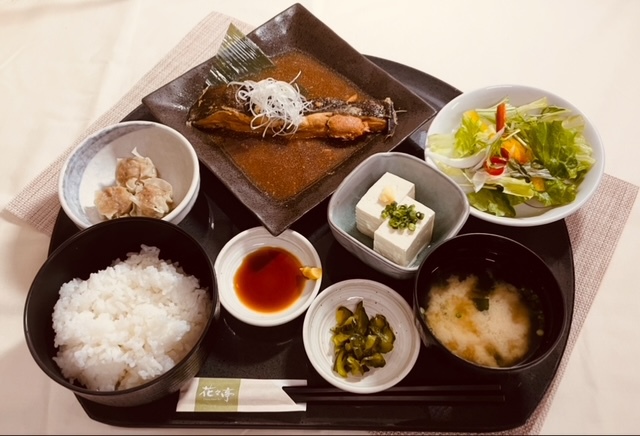 カレイの煮付定食