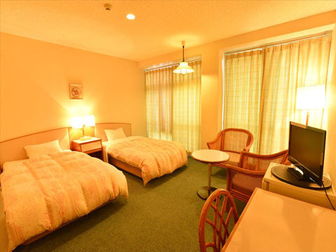 Khách sạn Garden Hills (Kumejima)