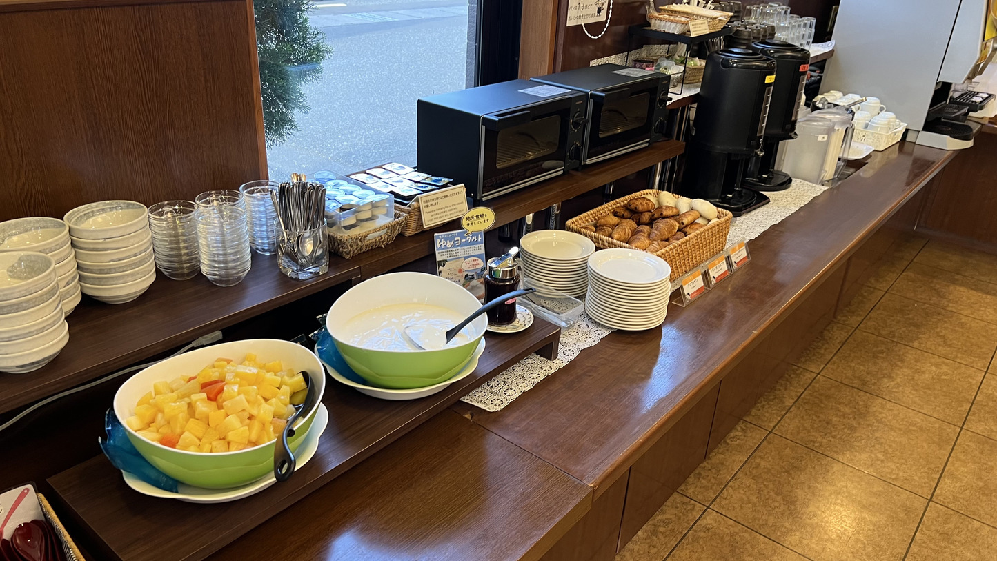 朝食バイキング⑩無料です