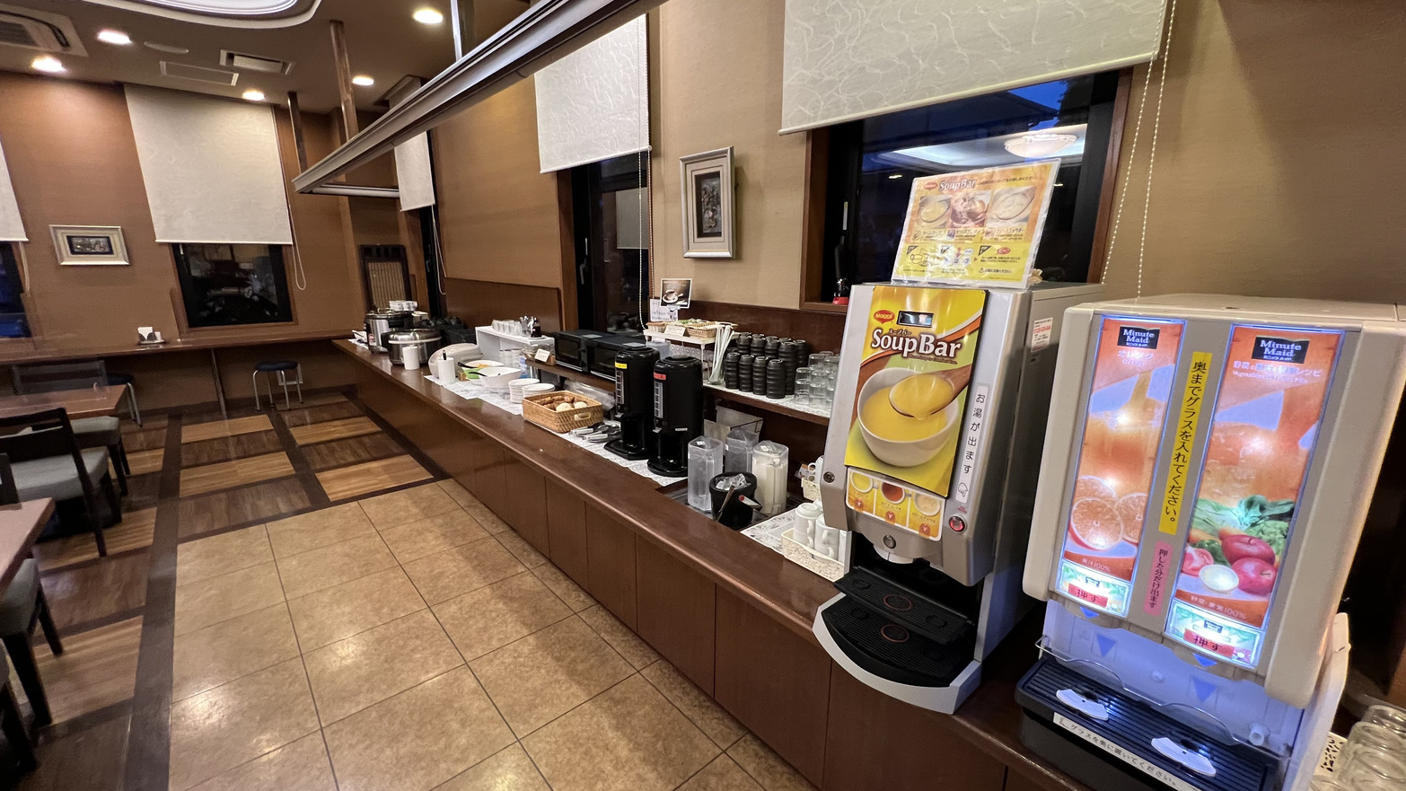 朝食バイキング⑥無料です