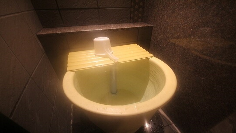 グランドアネックス館男女別大浴場には”;かけ湯”;がございます。