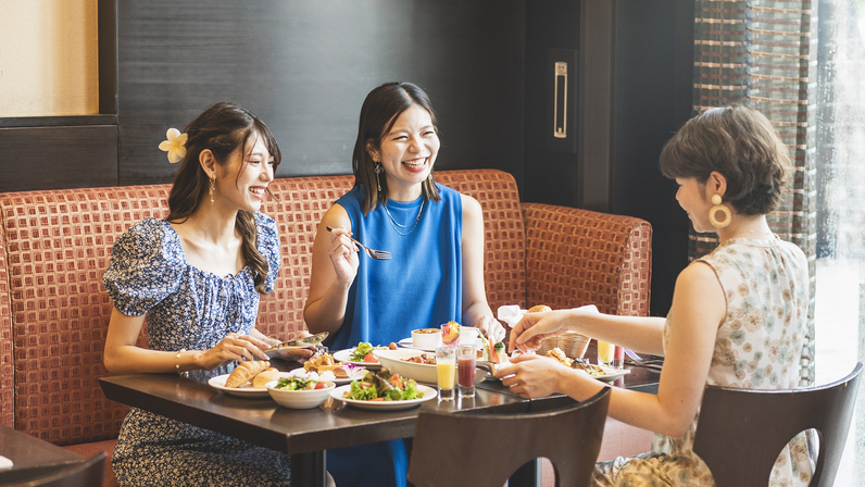 【朝食ビュッフェ】地元沖縄の食材をふんだんに使った琉・和・洋が揃う朝食ビュッフェ