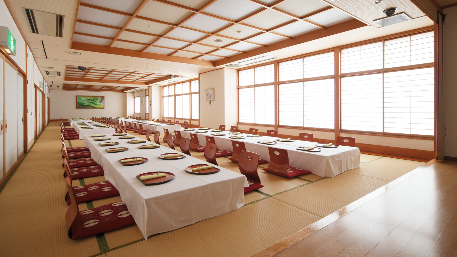 大宴会場（最大人数96名）