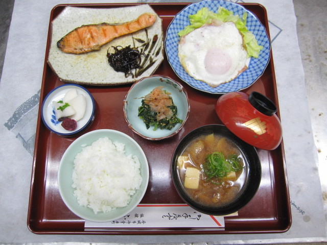 朝食¥８５０−税込み（要予約）