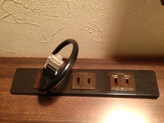 本館客室LANケーブル