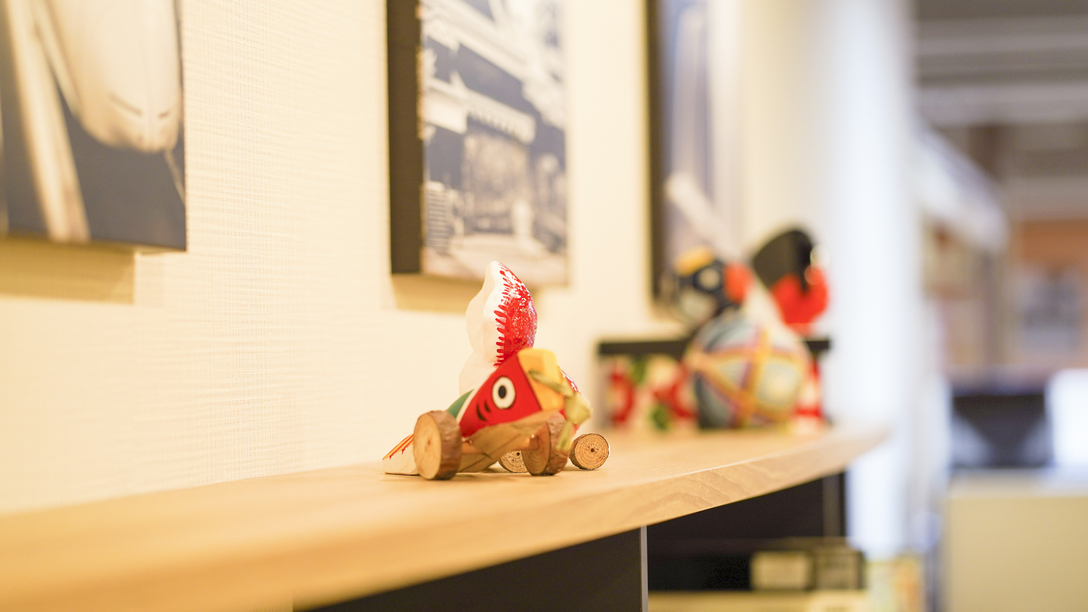 【ライブラリーカフェ】熊本県の工芸品がライブラリーカフェに熊本らしさをプラス
