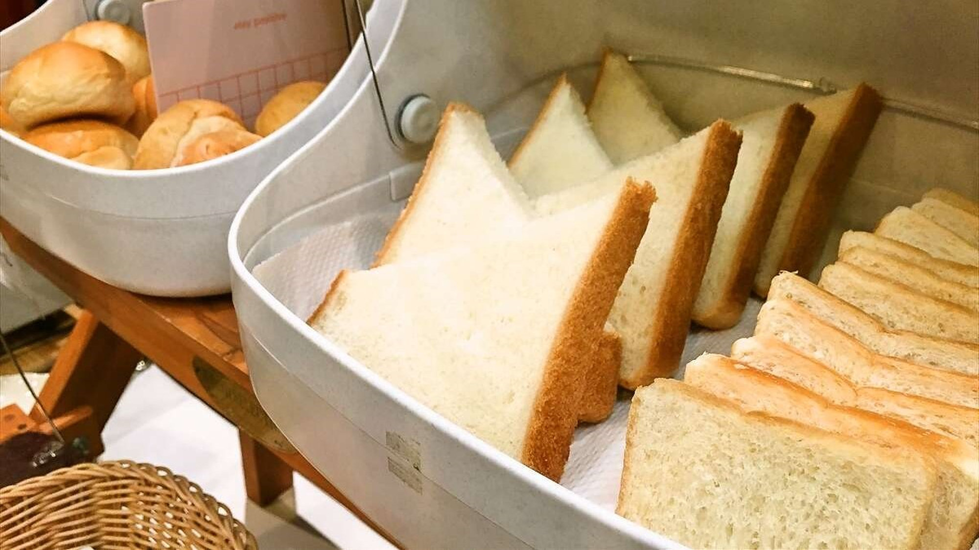 【朝食バイキング】食パン