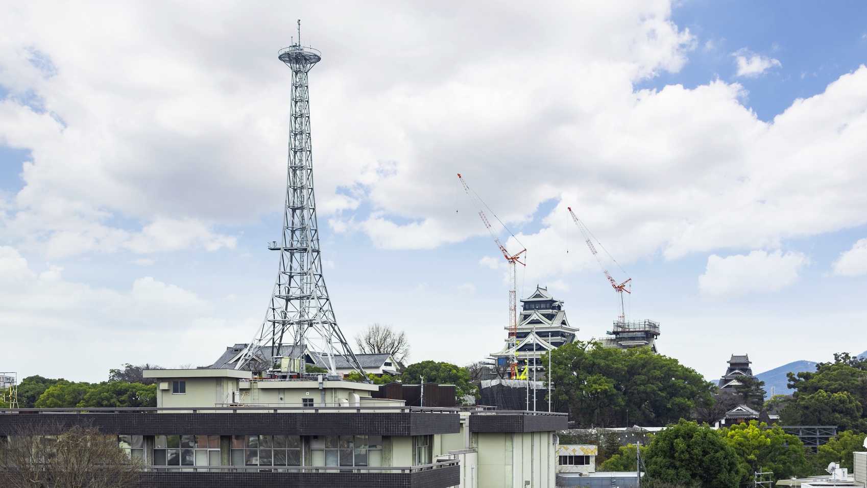 ＜客室＞熊本城側のお部屋からは熊本城がご覧いただけます(お部屋によって見え方は異なります)