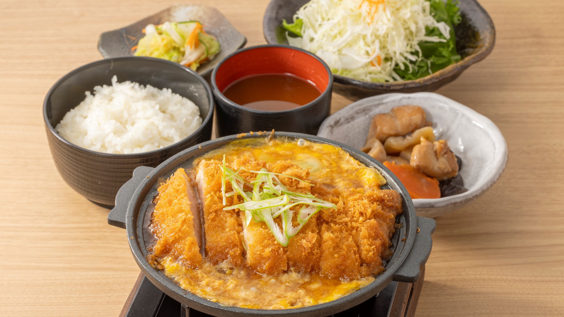【カツとじ御膳】