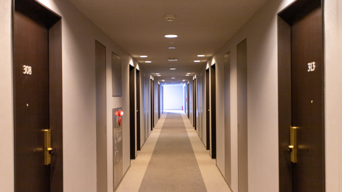 【客室階廊下】