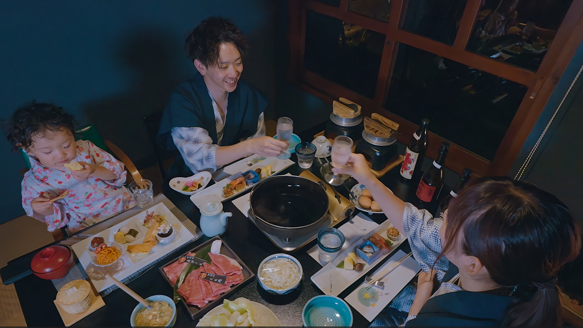 大切な人と囲む、贅沢な地元の味わい。 − 霧島の恵みが彩る、心に残る団らん。