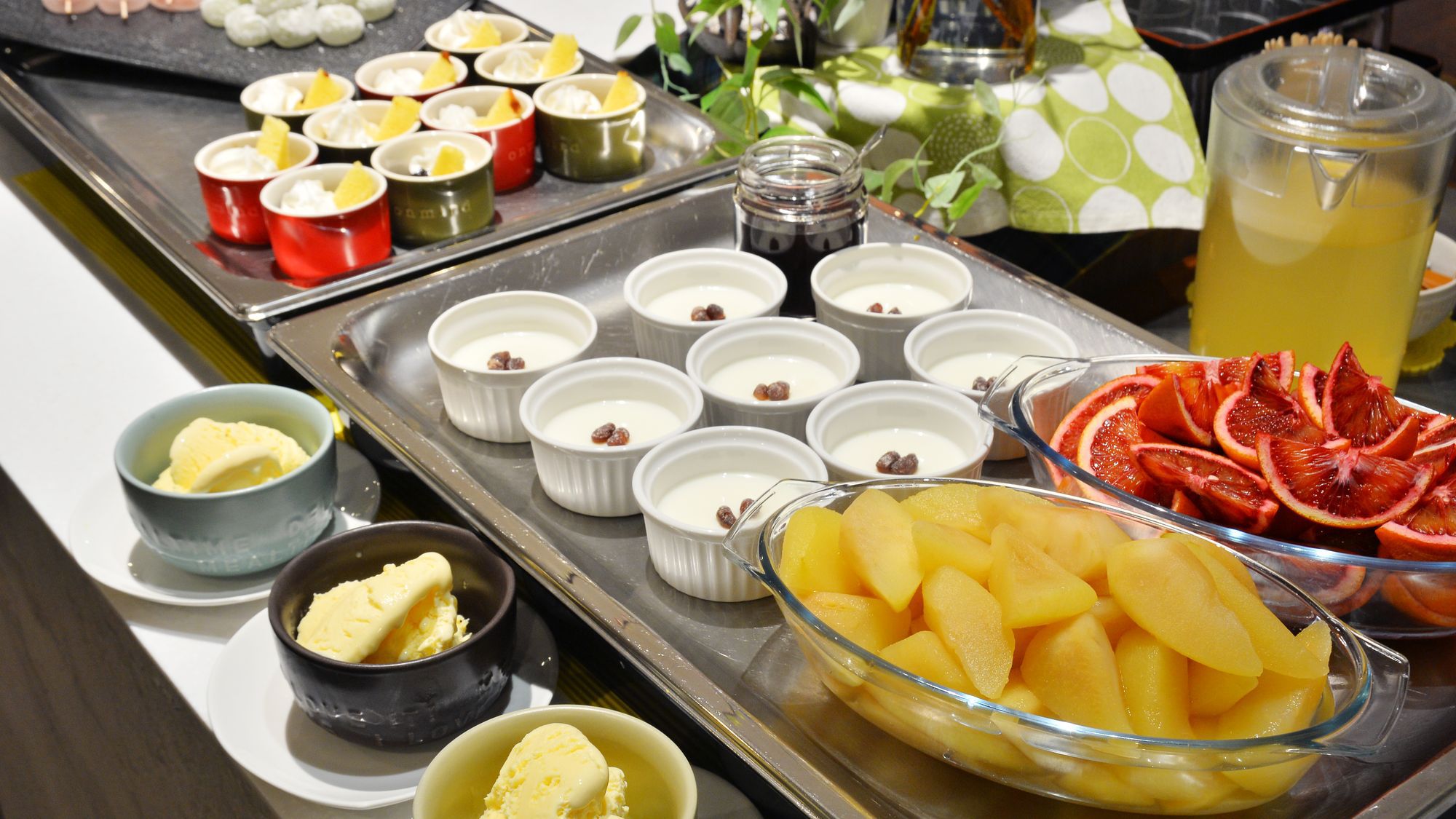 朝食ブッフェ〜フルーツ・デザート・アイスクリーム コールドドリンク〜