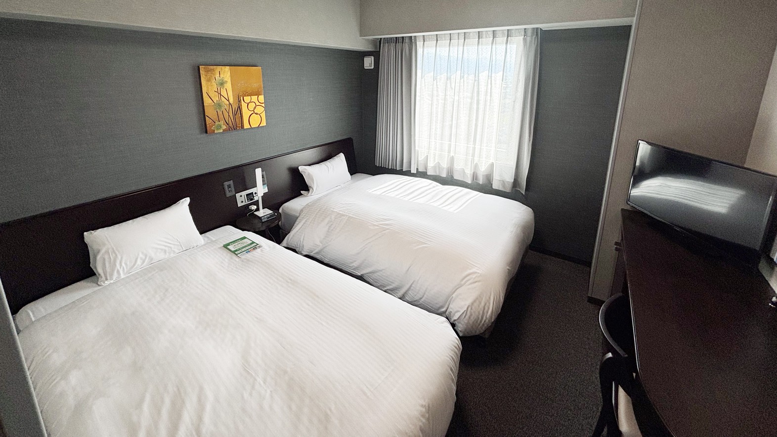 コンフォートツインルームBS・WOWOW視聴可能ベッド幅115×;196(cm)