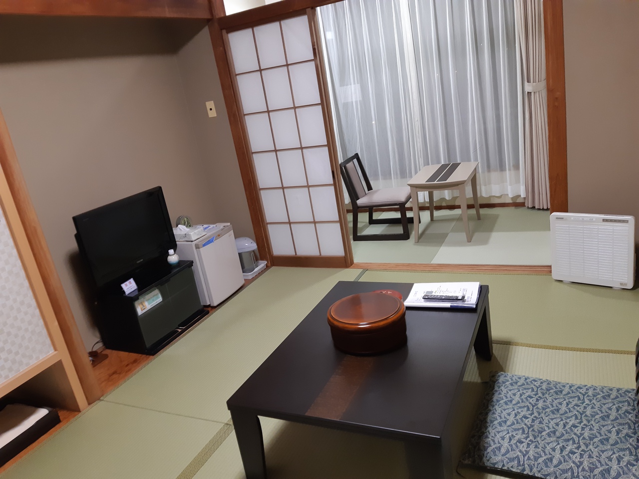 KKR Enoshima New Koyo Stop at KKR Enoshima New Koyo to discover the wonders of Kamakura. Both business travelers and tourists can enjoy the propertys facilities and services. Service-minded staff will welcome and guide yo