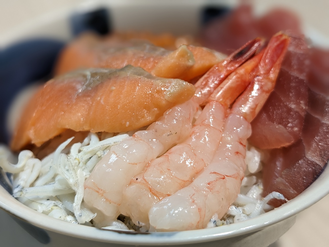 【朝食】自分で作る海鮮丼