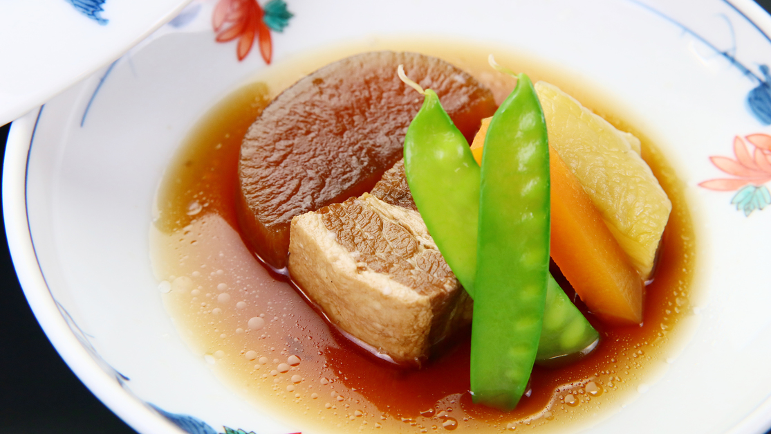 夕食吟味した旬の素材を使用します