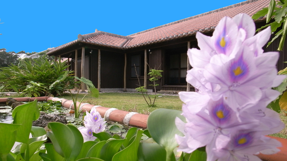 *【外観】西表で最も沖縄らしさを感じられる伝統建築の宿。