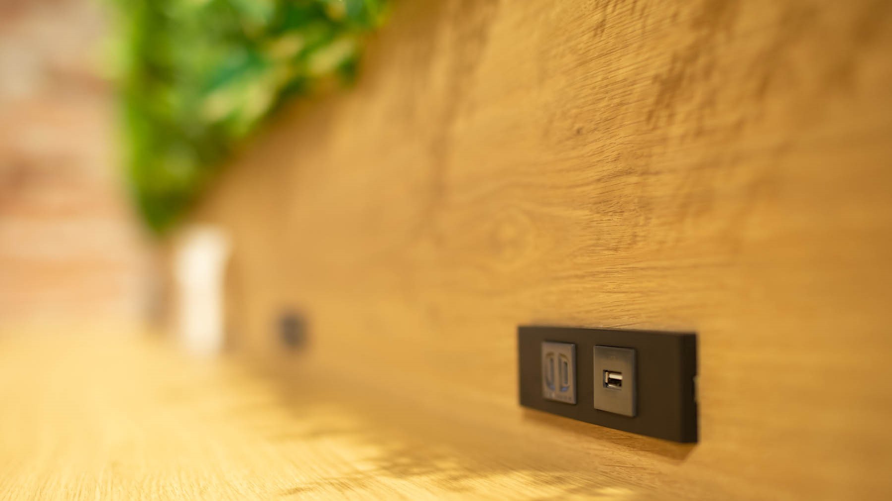 充電等ご自由にお使いください