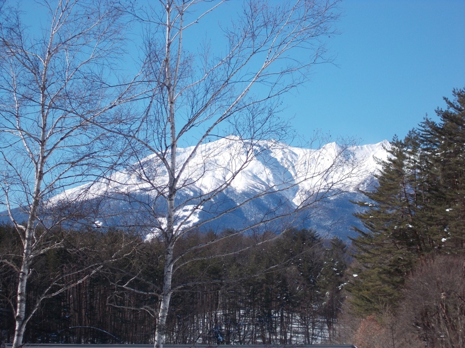 新棟からの御嶽山の眺望