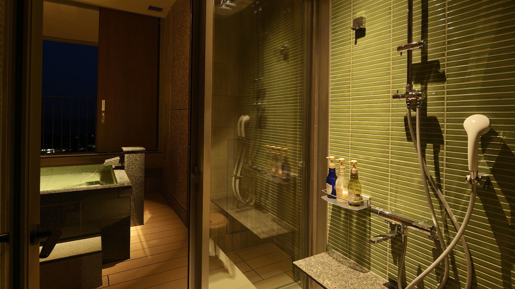 【温泉露天風呂付】ラグジュアリースイート／104平米