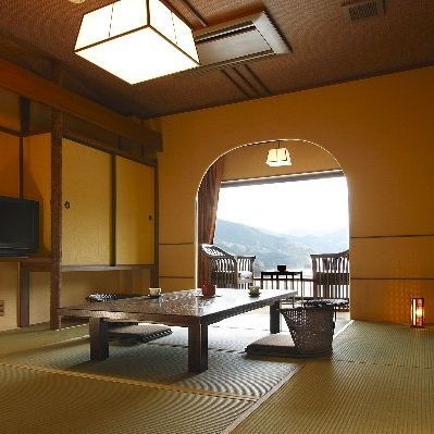 Sensaian Sansui Stop at Sensaian Sansui to discover the wonders of Fujioka. The property features a wide range of facilities to make your stay a pleasant experience. Newspapers, shuttle service, fax or photo copying 