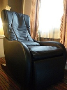 ダブルＳ温感マッサージソファ