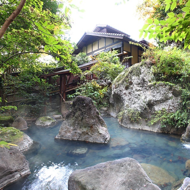 露天岩露天風呂【木立の湯】