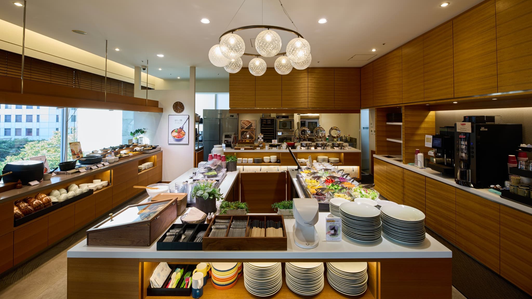 朝食会場：プレミアラウンジ（5Ｆ）営業時間：6時30分〜10時00分（最終入店9時30分）