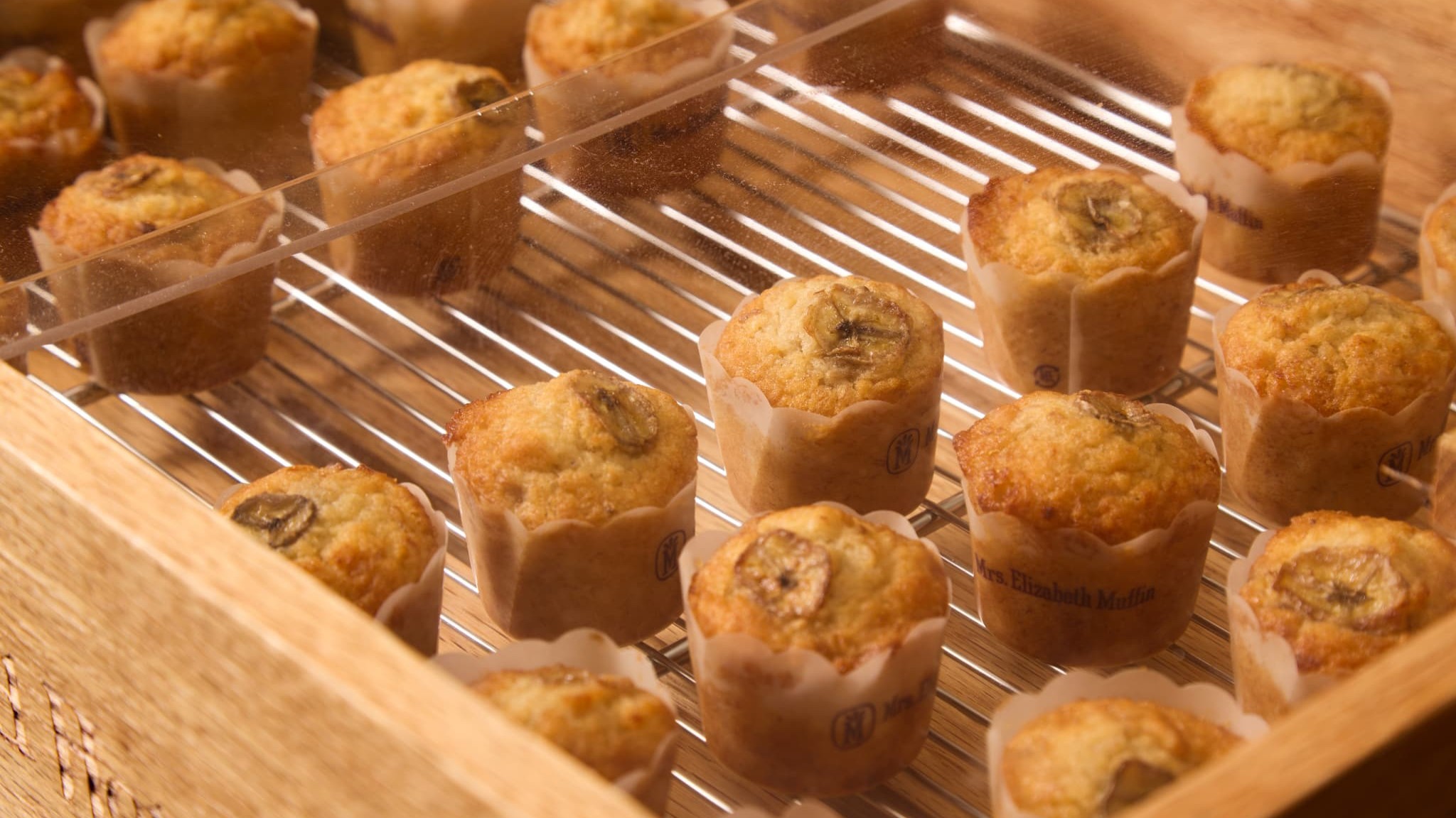 ウェルカムスイーツにバナナマフィンをご用意しております（14：00〜17：30/数量限定、なくなり次