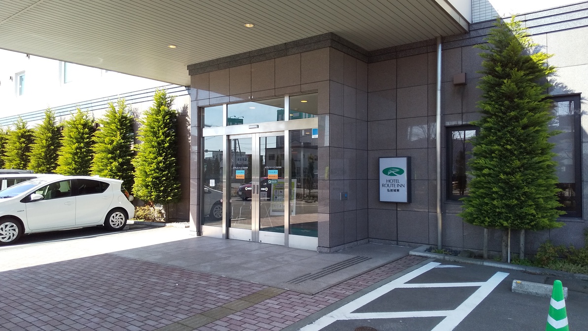 ホテル正面入り口