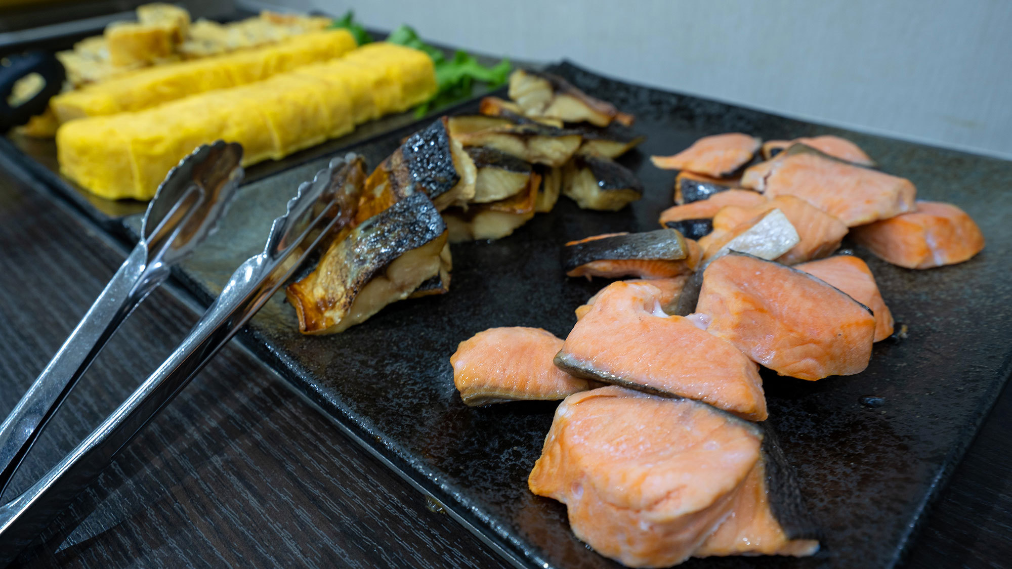 ・【朝食バイキング一例】和定食の定番・焼き魚