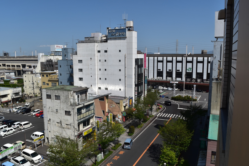 部屋からの展望・小山駅方面