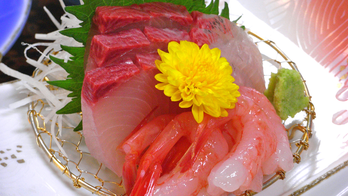 *夕食一例/魚の宝庫である新潟の海の幸をご堪能ください。