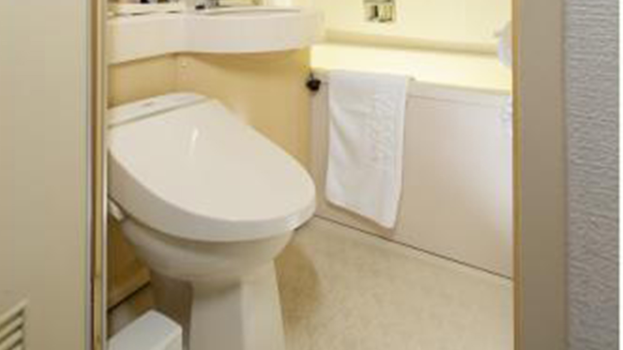 ・ユニットバスです。心を込めて清掃しております