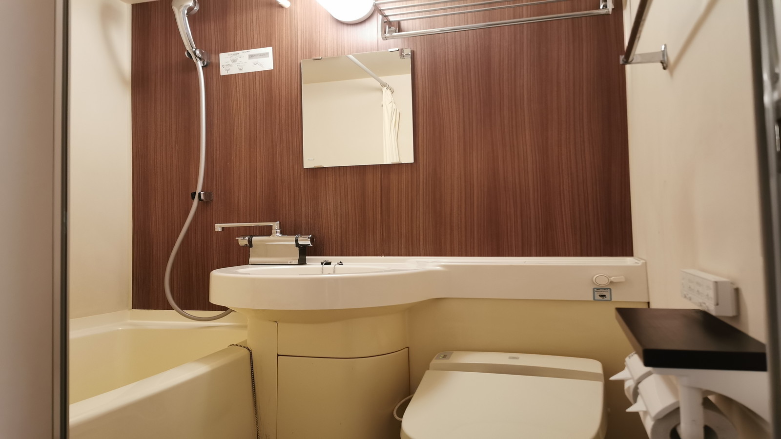 【客室】ユニットバス・洗浄機能付きトイレ